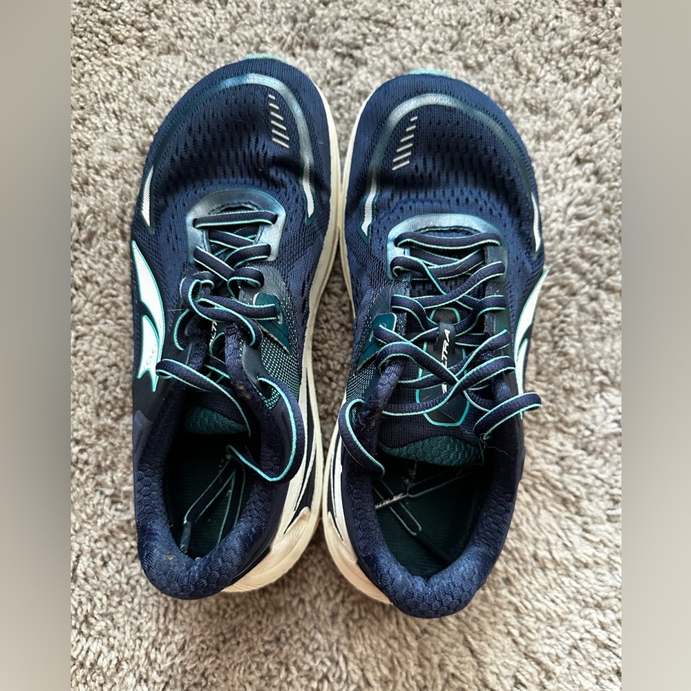 Altra Torin 5 women’s running shoes
